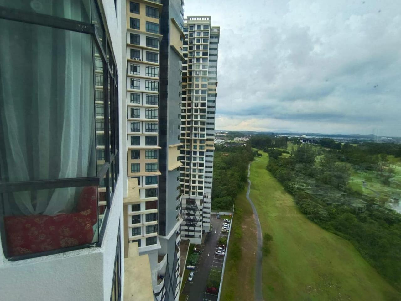 Arc Austin Hill Apartment Johor Bahru Exteriör bild