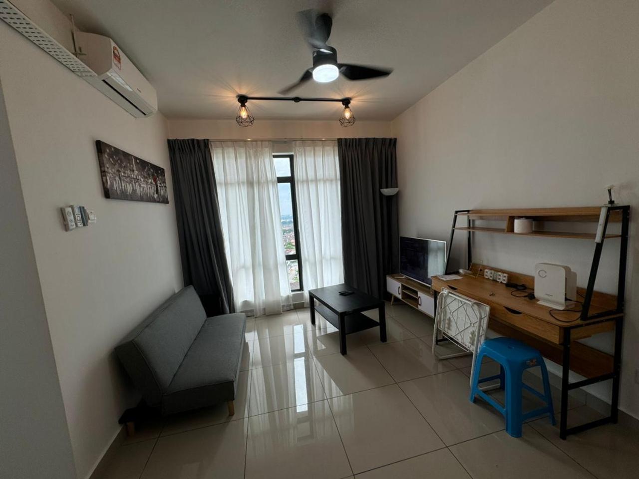 Arc Austin Hill Apartment Johor Bahru Rum bild