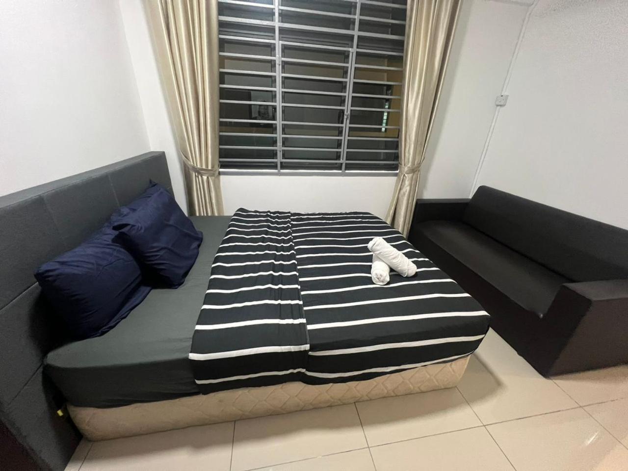 Arc Austin Hill Apartment Johor Bahru Rum bild