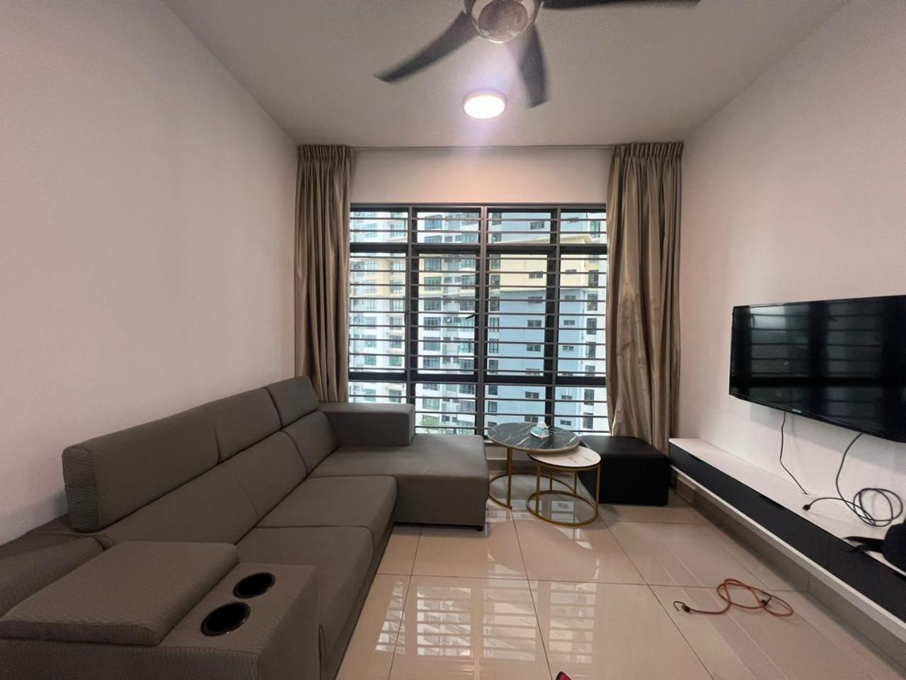 Arc Austin Hill Apartment Johor Bahru Rum bild