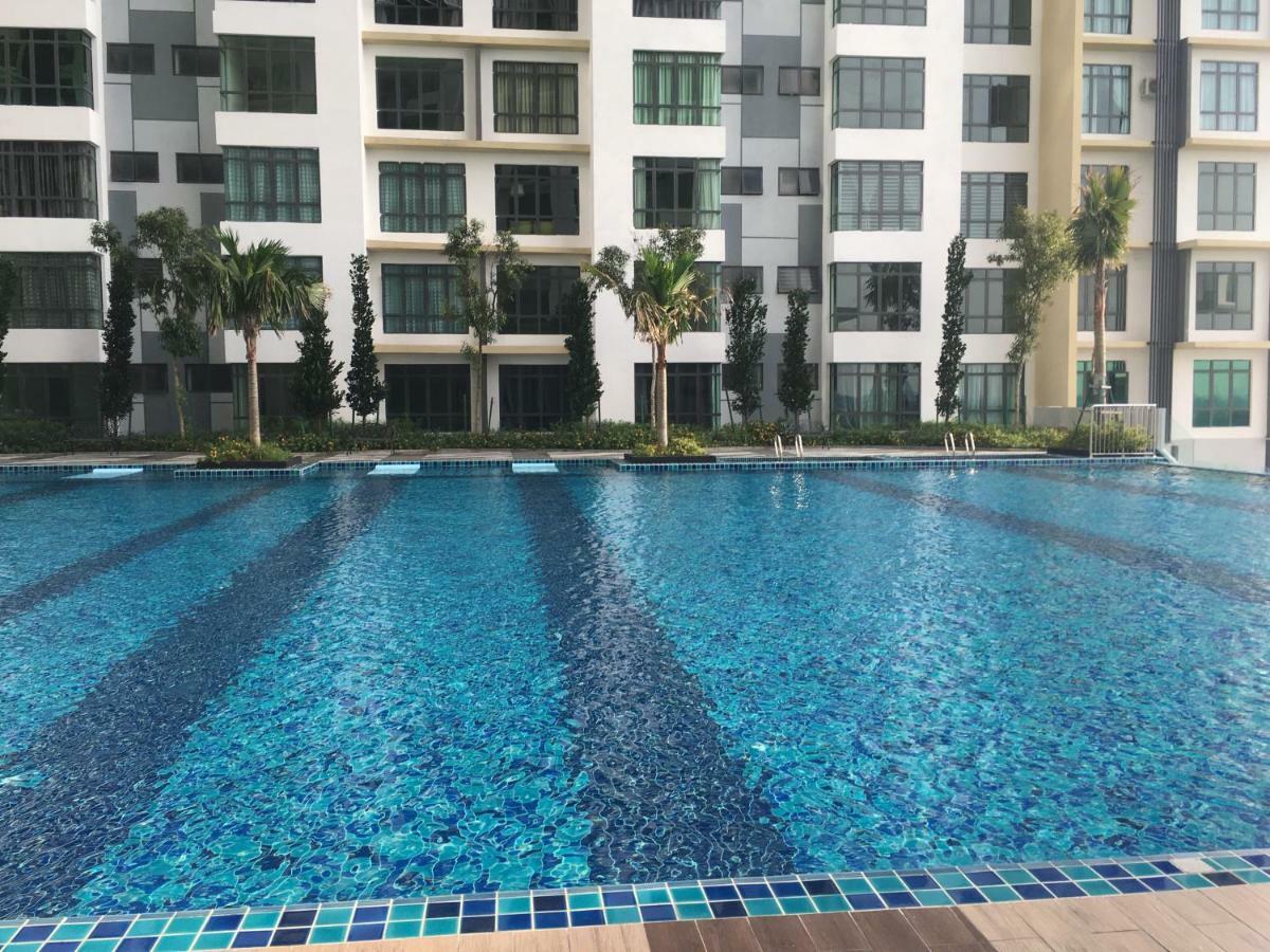 Arc Austin Hill Apartment Johor Bahru Exteriör bild